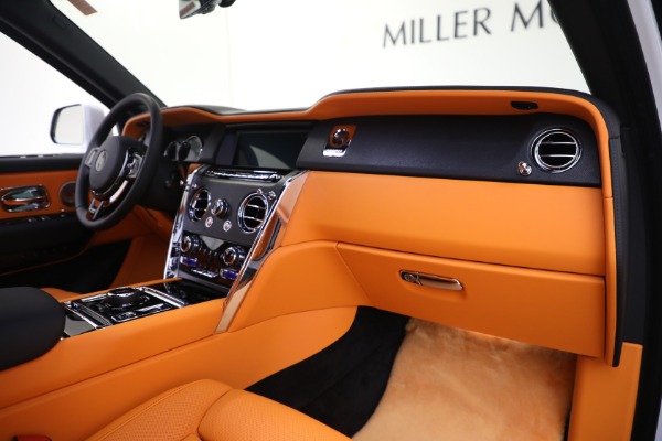 New 2023 Rolls-Royce Cullinan for sale $429,450 at Pagani of Greenwich in Greenwich CT 06830 22