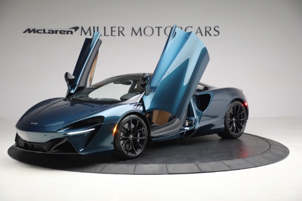 New 2023 McLaren Artura TechLux for sale $263,525 at Pagani of Greenwich in Greenwich CT 06830 13