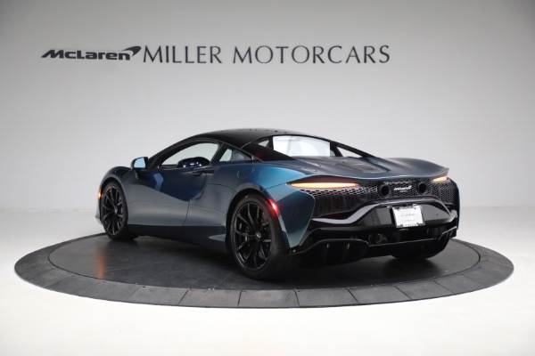 New 2023 McLaren Artura TechLux for sale $263,525 at Pagani of Greenwich in Greenwich CT 06830 5