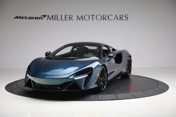 New 2023 McLaren Artura TechLux for sale $263,525 at Pagani of Greenwich in Greenwich CT 06830 1