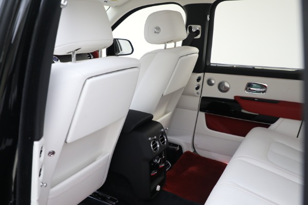 New 2023 Rolls-Royce Cullinan for sale $433,700 at Pagani of Greenwich in Greenwich CT 06830 13