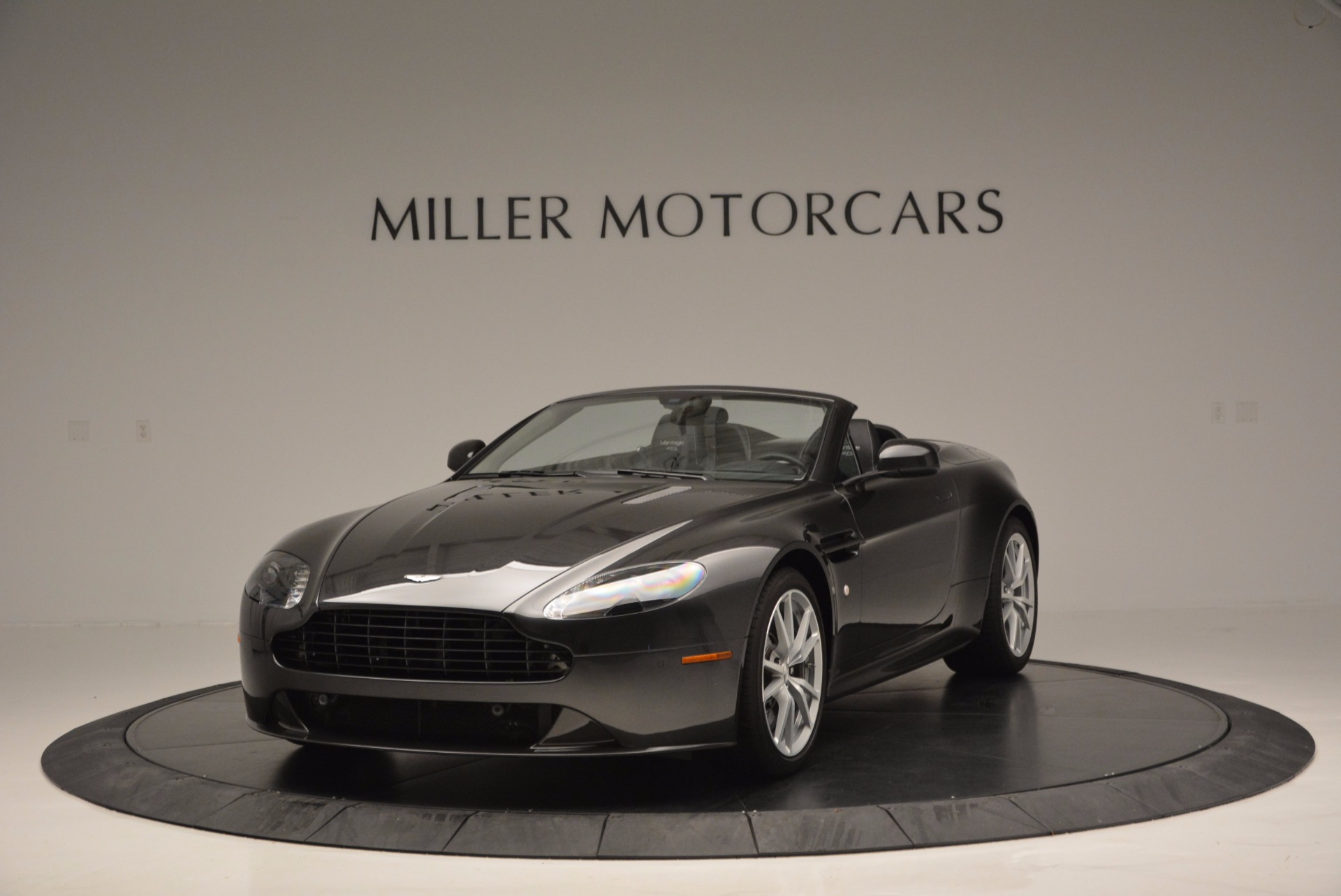 Used 2016 Aston Martin V8 Vantage S Roadster for sale Sold at Pagani of Greenwich in Greenwich CT 06830 1