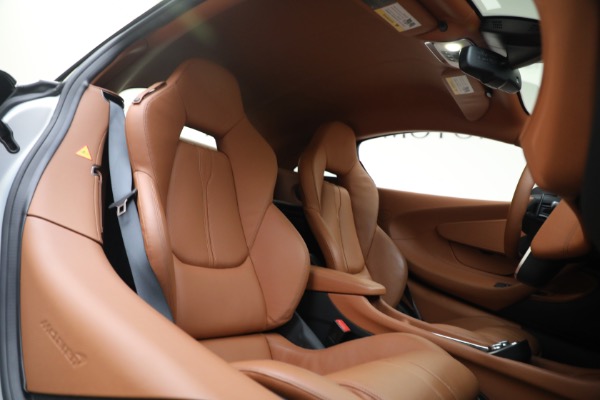 Used 2017 McLaren 570S for sale $164,900 at Pagani of Greenwich in Greenwich CT 06830 21