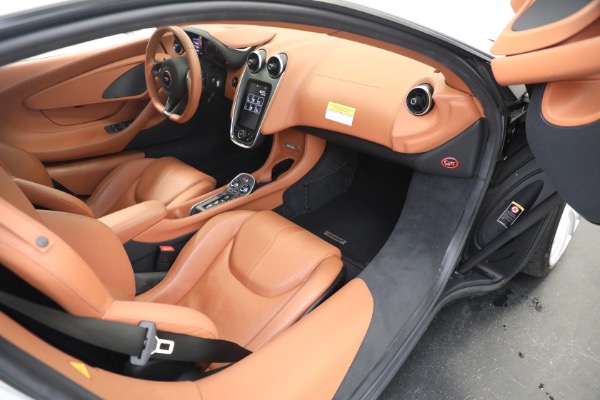 Used 2017 McLaren 570S for sale $164,900 at Pagani of Greenwich in Greenwich CT 06830 23