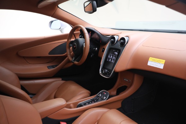 Used 2017 McLaren 570S for sale $164,900 at Pagani of Greenwich in Greenwich CT 06830 27