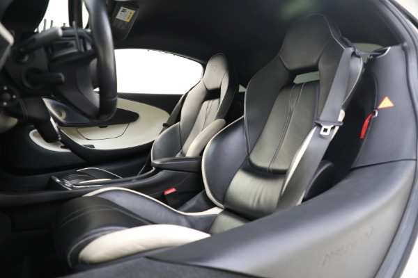 Used 2017 McLaren 570S for sale Call for price at Pagani of Greenwich in Greenwich CT 06830 20
