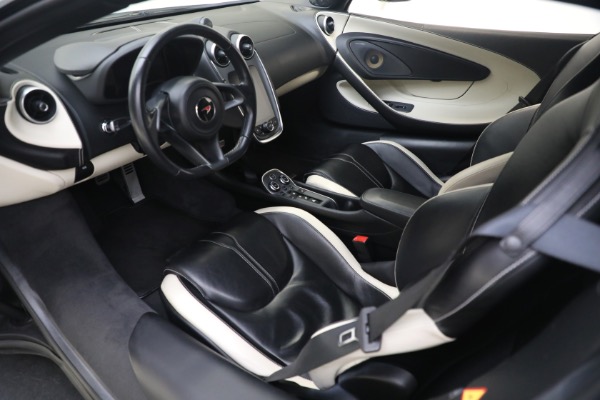 Used 2017 McLaren 570S for sale Call for price at Pagani of Greenwich in Greenwich CT 06830 22