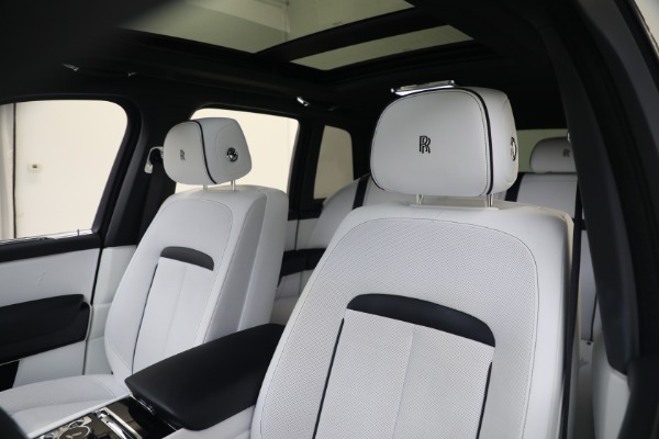 Used 2020 Rolls-Royce Cullinan for sale $305,895 at Pagani of Greenwich in Greenwich CT 06830 21