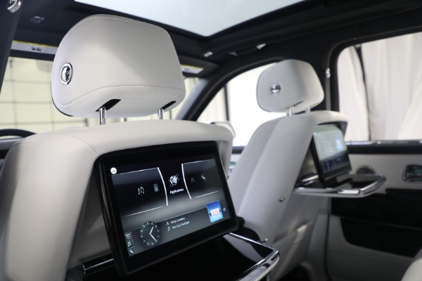 Used 2020 Rolls-Royce Cullinan for sale $305,895 at Pagani of Greenwich in Greenwich CT 06830 22