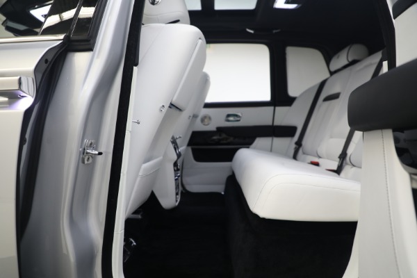 Used 2020 Rolls-Royce Cullinan for sale $305,895 at Pagani of Greenwich in Greenwich CT 06830 23