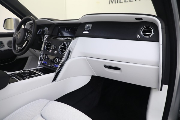 Used 2020 Rolls-Royce Cullinan for sale $305,895 at Pagani of Greenwich in Greenwich CT 06830 26