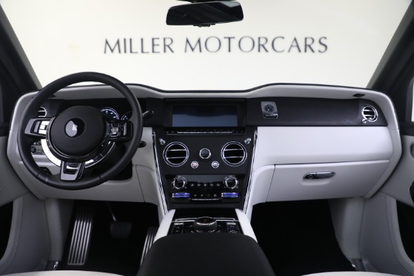 Used 2020 Rolls-Royce Cullinan for sale $305,895 at Pagani of Greenwich in Greenwich CT 06830 4