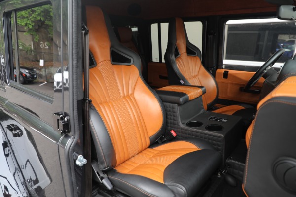 Used 1983 Land Rover Defender 110 Double Cab 6x6 Edition for sale $399,900 at Pagani of Greenwich in Greenwich CT 06830 13