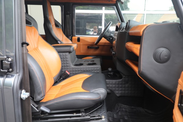 Used 1983 Land Rover Defender 110 Double Cab 6x6 Edition for sale $399,900 at Pagani of Greenwich in Greenwich CT 06830 14