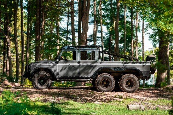 Used 1983 Land Rover Defender 110 Double Cab 6x6 Edition for sale $399,900 at Pagani of Greenwich in Greenwich CT 06830 21