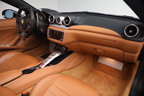 Used 2017 Ferrari California T for sale $151,900 at Pagani of Greenwich in Greenwich CT 06830 22
