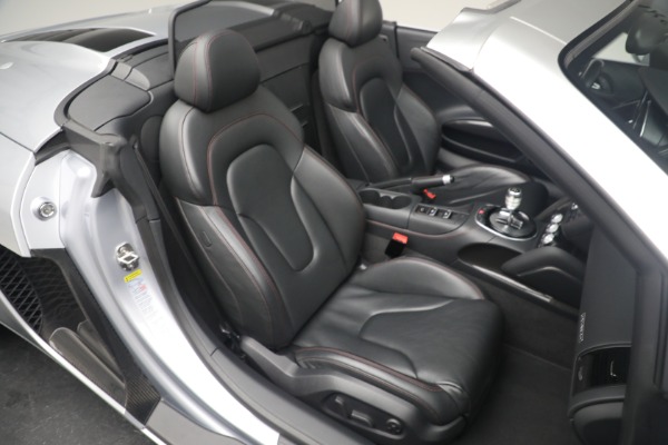 Used 2015 Audi R8 4.2 quattro Spyder for sale $149,900 at Pagani of Greenwich in Greenwich CT 06830 25