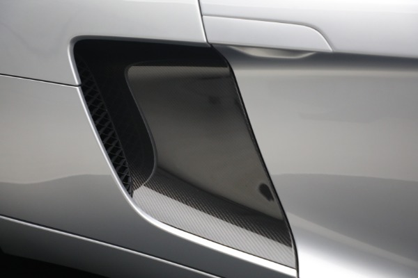 Used 2015 Audi R8 4.2 quattro Spyder for sale $149,900 at Pagani of Greenwich in Greenwich CT 06830 27