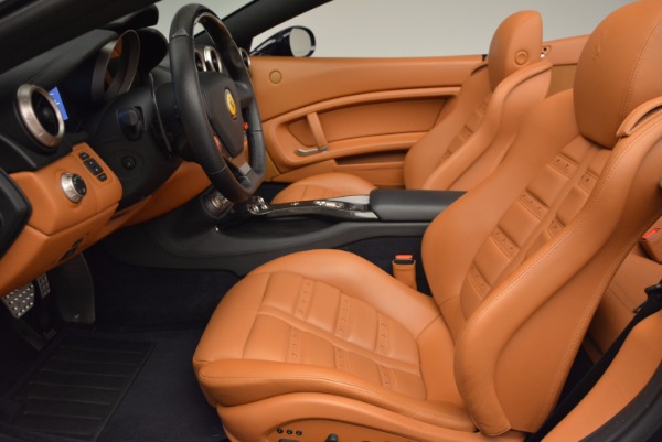 Used 2010 Ferrari California for sale Sold at Pagani of Greenwich in Greenwich CT 06830 26