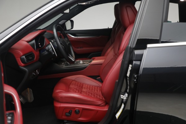 Used 2019 Maserati Levante Trofeo for sale $81,900 at Pagani of Greenwich in Greenwich CT 06830 21
