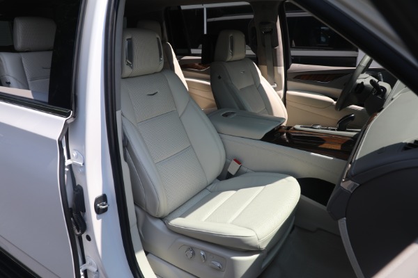 Used 2021 Cadillac Escalade ESV Premium Luxury Platinum for sale Sold at Pagani of Greenwich in Greenwich CT 06830 16