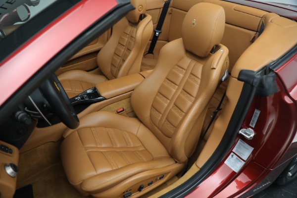 Used 2014 Ferrari California for sale $136,900 at Pagani of Greenwich in Greenwich CT 06830 21