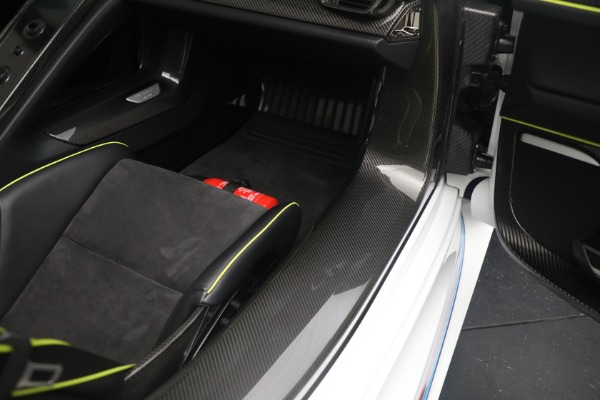 Used 2015 Porsche 918 Spyder for sale Call for price at Pagani of Greenwich in Greenwich CT 06830 23