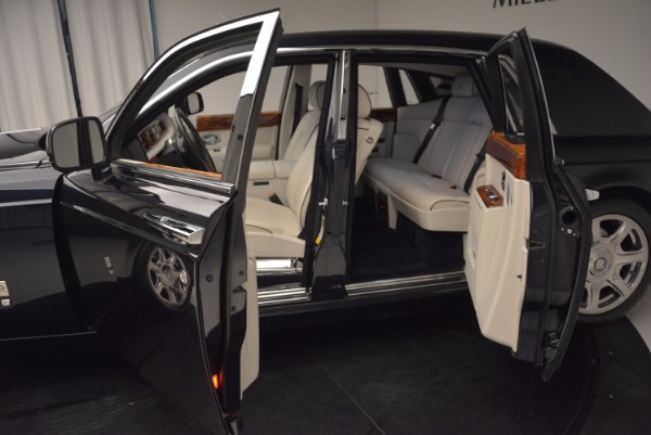 Used 2011 Rolls-Royce Phantom for sale Sold at Pagani of Greenwich in Greenwich CT 06830 5