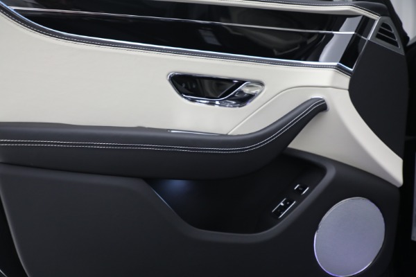 New 2023 Bentley Flying Spur V8 for sale $243,705 at Pagani of Greenwich in Greenwich CT 06830 18