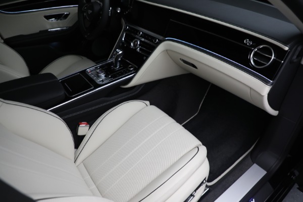New 2023 Bentley Flying Spur V8 for sale $243,705 at Pagani of Greenwich in Greenwich CT 06830 27