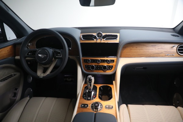New 2023 Bentley Bentayga EWB Azure V8 for sale $251,900 at Pagani of Greenwich in Greenwich CT 06830 25
