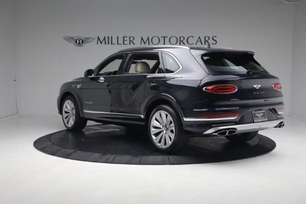 Used 2023 Bentley Bentayga EWB Azure V8 for sale $267,900 at Pagani of Greenwich in Greenwich CT 06830 5