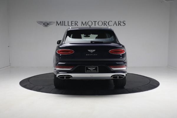 Used 2023 Bentley Bentayga EWB Azure V8 for sale $267,900 at Pagani of Greenwich in Greenwich CT 06830 6