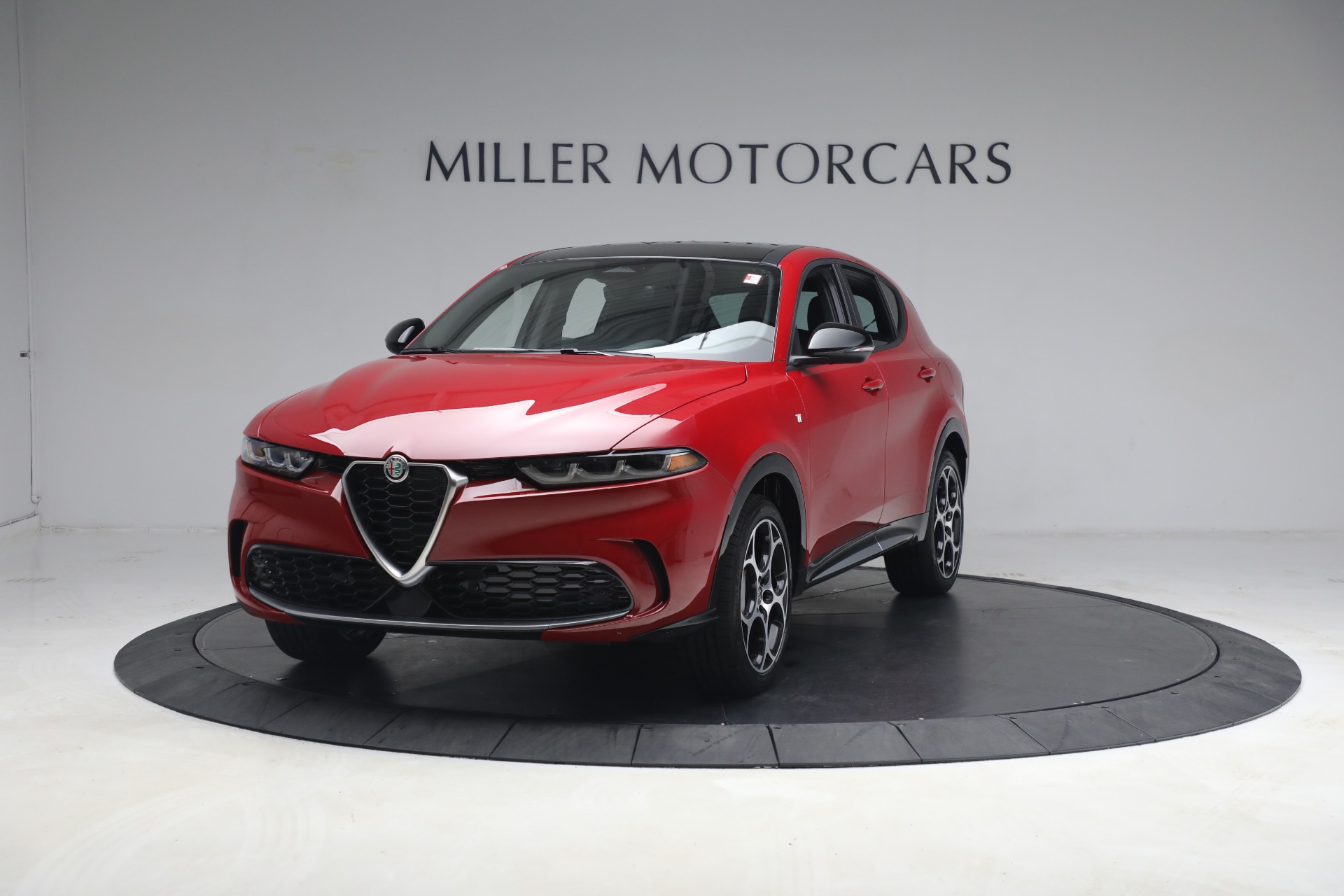 New 2024 Alfa Romeo Tonale Ti for sale $51,290 at Pagani of Greenwich in Greenwich CT 06830 1
