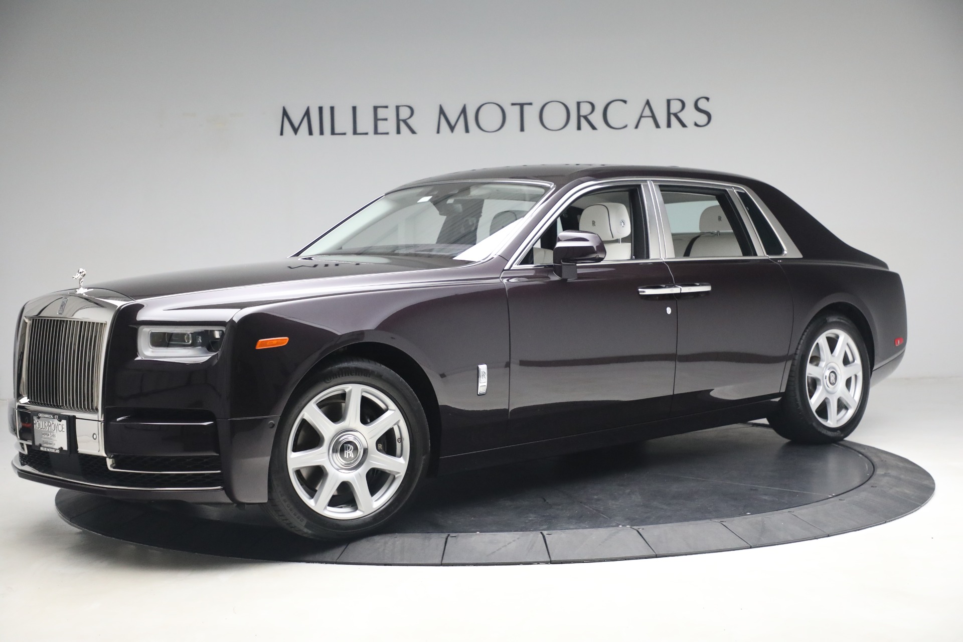 Used 2018 Rolls-Royce Phantom for sale $339,895 at Pagani of Greenwich in Greenwich CT 06830 1