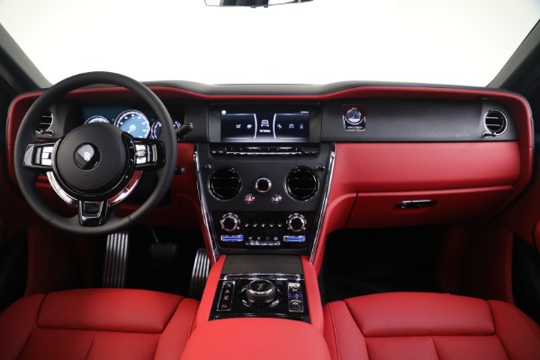 New 2023 Rolls-Royce Cullinan for sale $414,050 at Pagani of Greenwich in Greenwich CT 06830 4