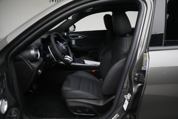 Used 2024 Alfa Romeo Tonale Hybrid Veloce for sale $26,900 at Pagani of Greenwich in Greenwich CT 06830 19