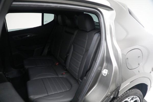 Used 2024 Alfa Romeo Tonale Hybrid Veloce for sale $26,900 at Pagani of Greenwich in Greenwich CT 06830 25