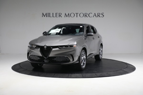 New 2024 Alfa Romeo Tonale Veloce for sale $55,300 at Pagani of Greenwich in Greenwich CT 06830 1