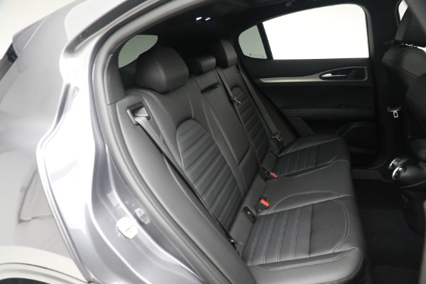 New 2024 Alfa Romeo Stelvio Veloce for sale $58,455 at Pagani of Greenwich in Greenwich CT 06830 25