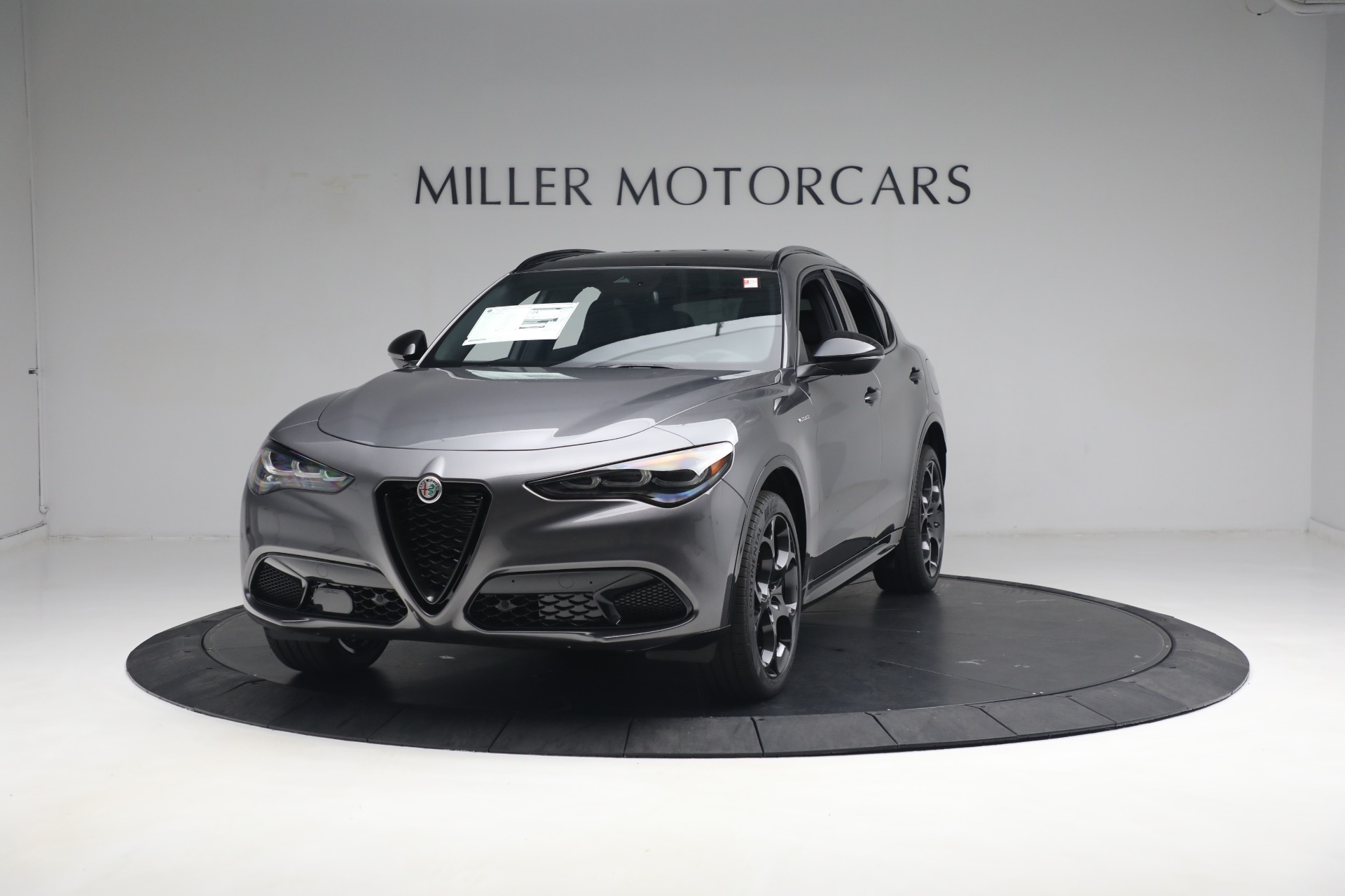 New 2024 Alfa Romeo Stelvio Veloce for sale $58,455 at Pagani of Greenwich in Greenwich CT 06830 1