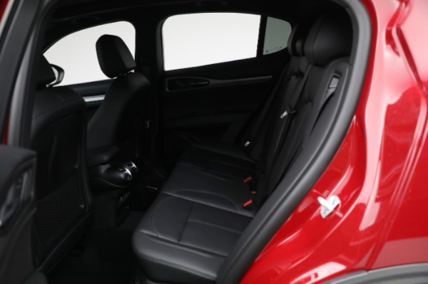 New 2024 Alfa Romeo Stelvio Ti for sale $54,320 at Pagani of Greenwich in Greenwich CT 06830 22