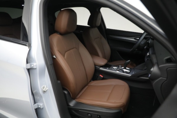 New 2024 Alfa Romeo Stelvio Ti for sale $55,230 at Pagani of Greenwich in Greenwich CT 06830 20
