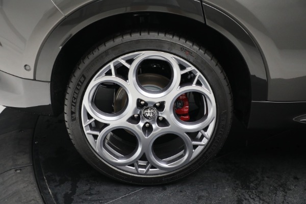 New 2024 Alfa Romeo Tonale Veloce for sale $57,300 at Pagani of Greenwich in Greenwich CT 06830 26