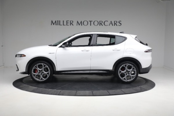 New 2024 Alfa Romeo Tonale Veloce for sale $56,640 at Pagani of Greenwich in Greenwich CT 06830 4
