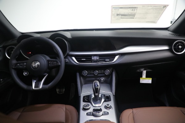 New 2024 Alfa Romeo Stelvio Ti for sale $55,230 at Pagani of Greenwich in Greenwich CT 06830 28