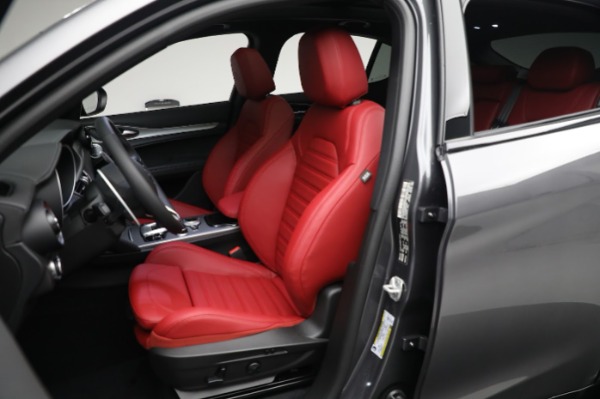 New 2024 Alfa Romeo Stelvio Veloce for sale $59,205 at Pagani of Greenwich in Greenwich CT 06830 18