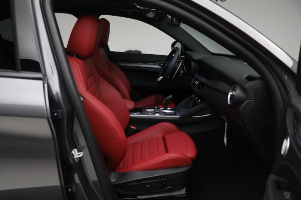 New 2024 Alfa Romeo Stelvio Veloce for sale $59,205 at Pagani of Greenwich in Greenwich CT 06830 19