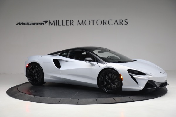 New 2023 McLaren Artura TechLux for sale $279,835 at Pagani of Greenwich in Greenwich CT 06830 10