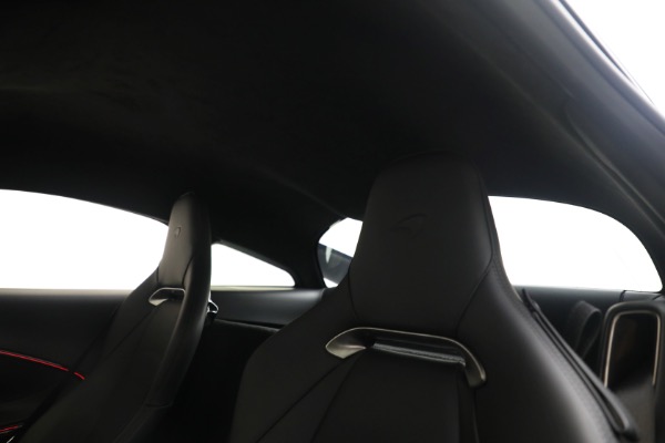 New 2023 McLaren Artura TechLux for sale $279,835 at Pagani of Greenwich in Greenwich CT 06830 26